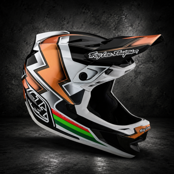 3c1f0f8f-761f-4bf2-aef4-45d7ecc29c78 Casco troylee desings D4 en carbono mips Talla M