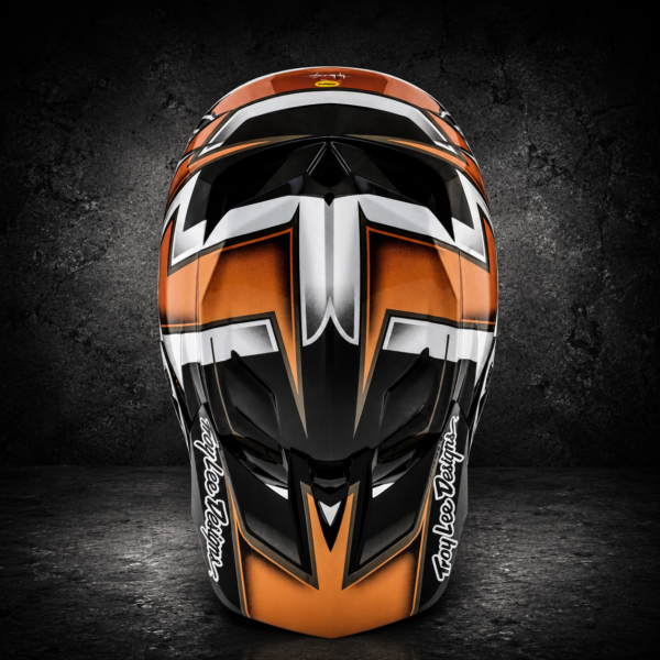 abe9246c-0291-45f7-9f02-6b712d3d17b1 Casco troylee desings D4 en carbono mips Talla M